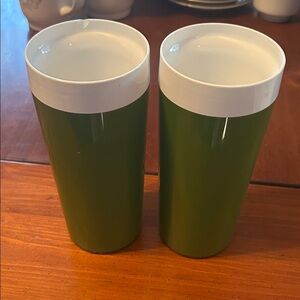 Elegant Green and White Tumbler Set